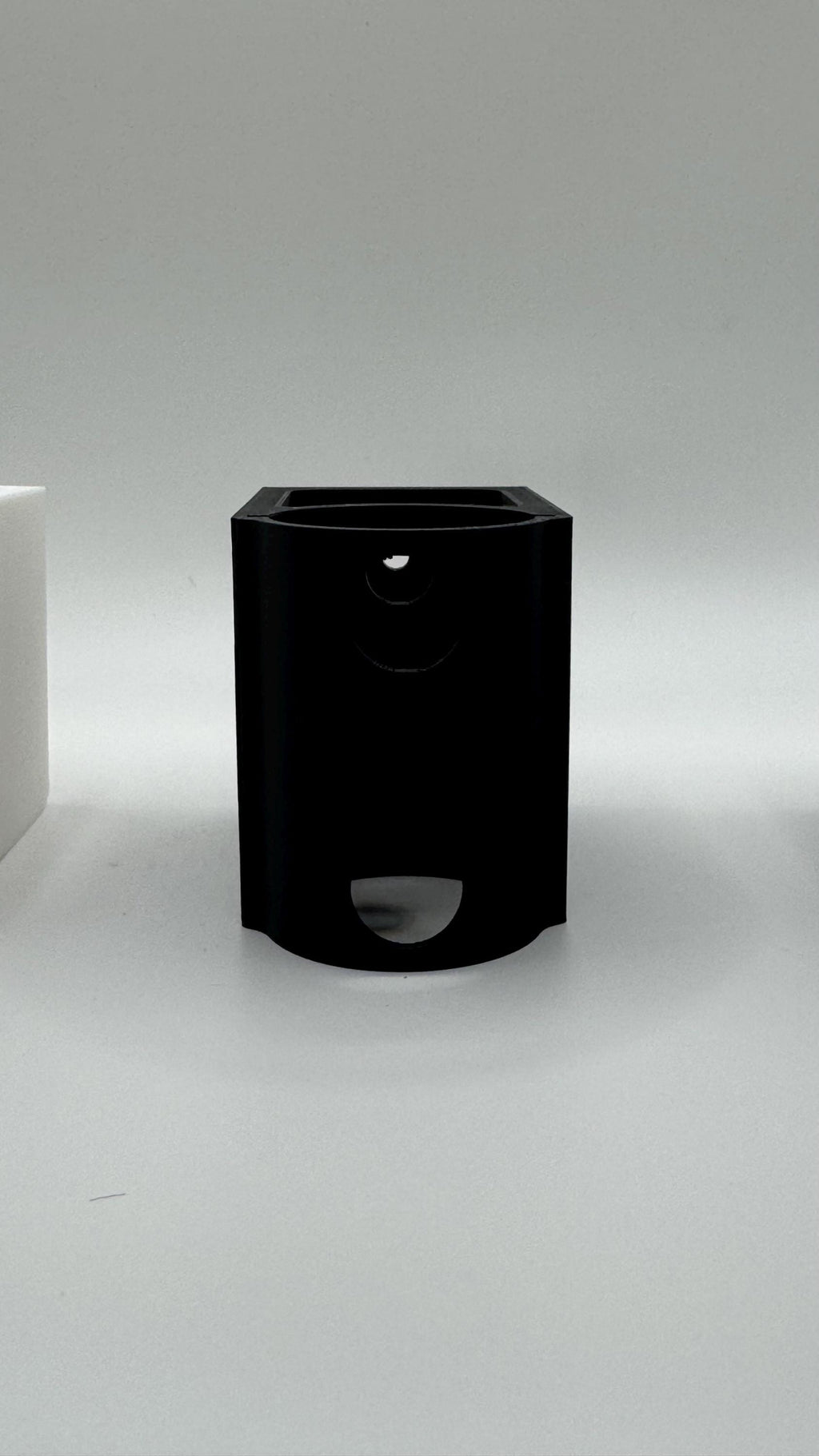 Dyson Vacuum Accessory Holder – Wall Mount Storage Rack